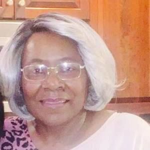 Meet your Posher, Connie